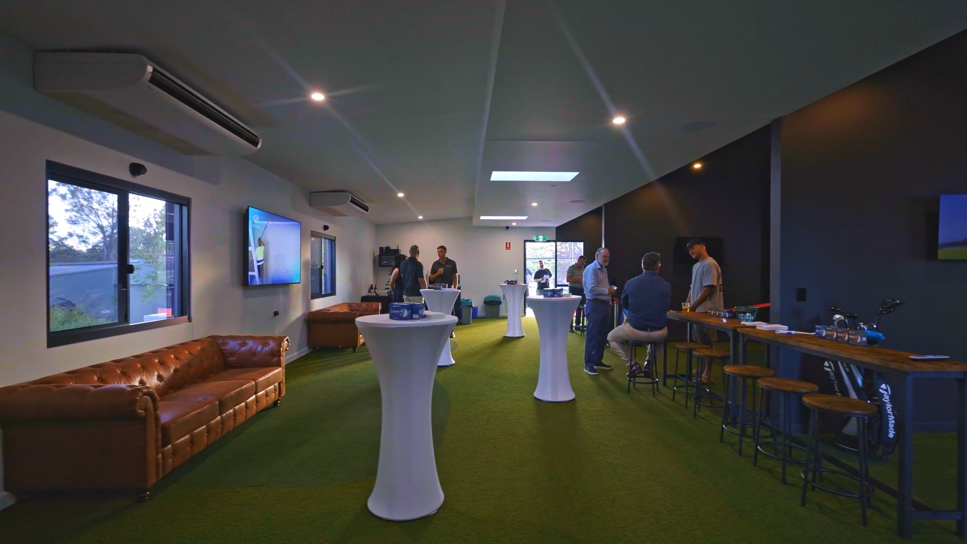 TheOxleyIndoorGolfAcademy_Wide View